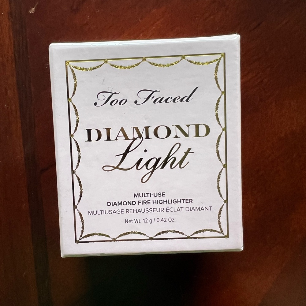 Too Faced Diamond Light Diamond Fire Highlighter